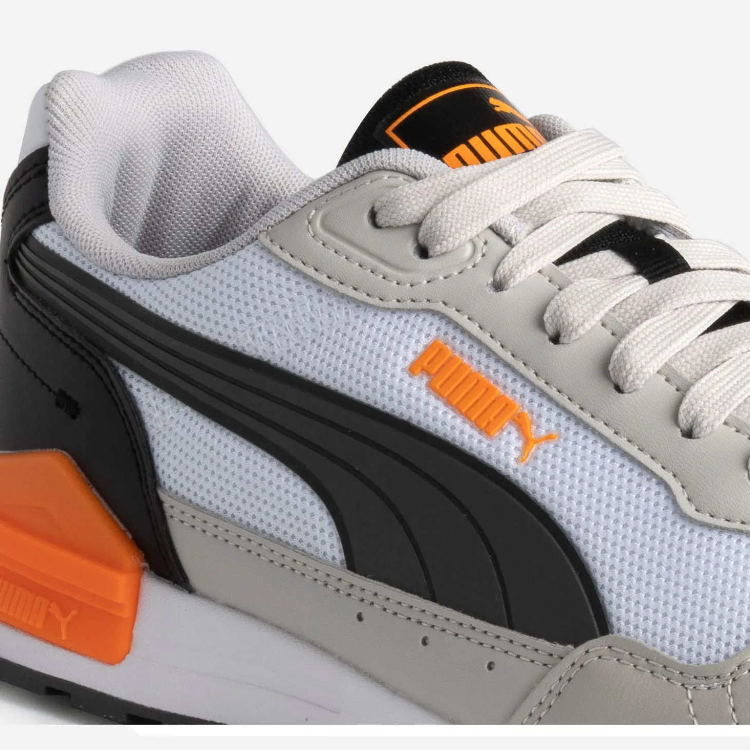 Tennis PUMA gris, blanc, noir, orange