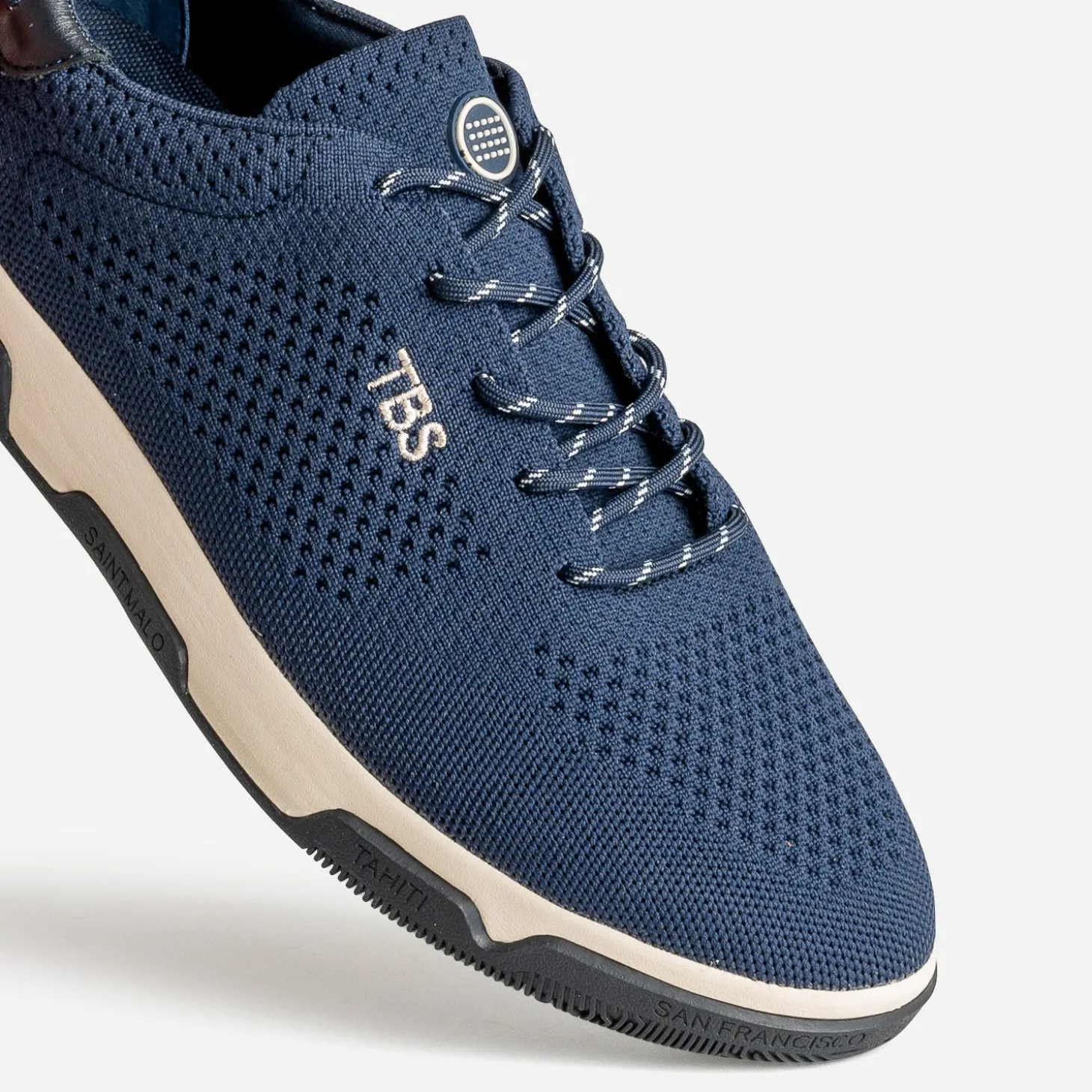 Tennis TBS bleu marine en mesh