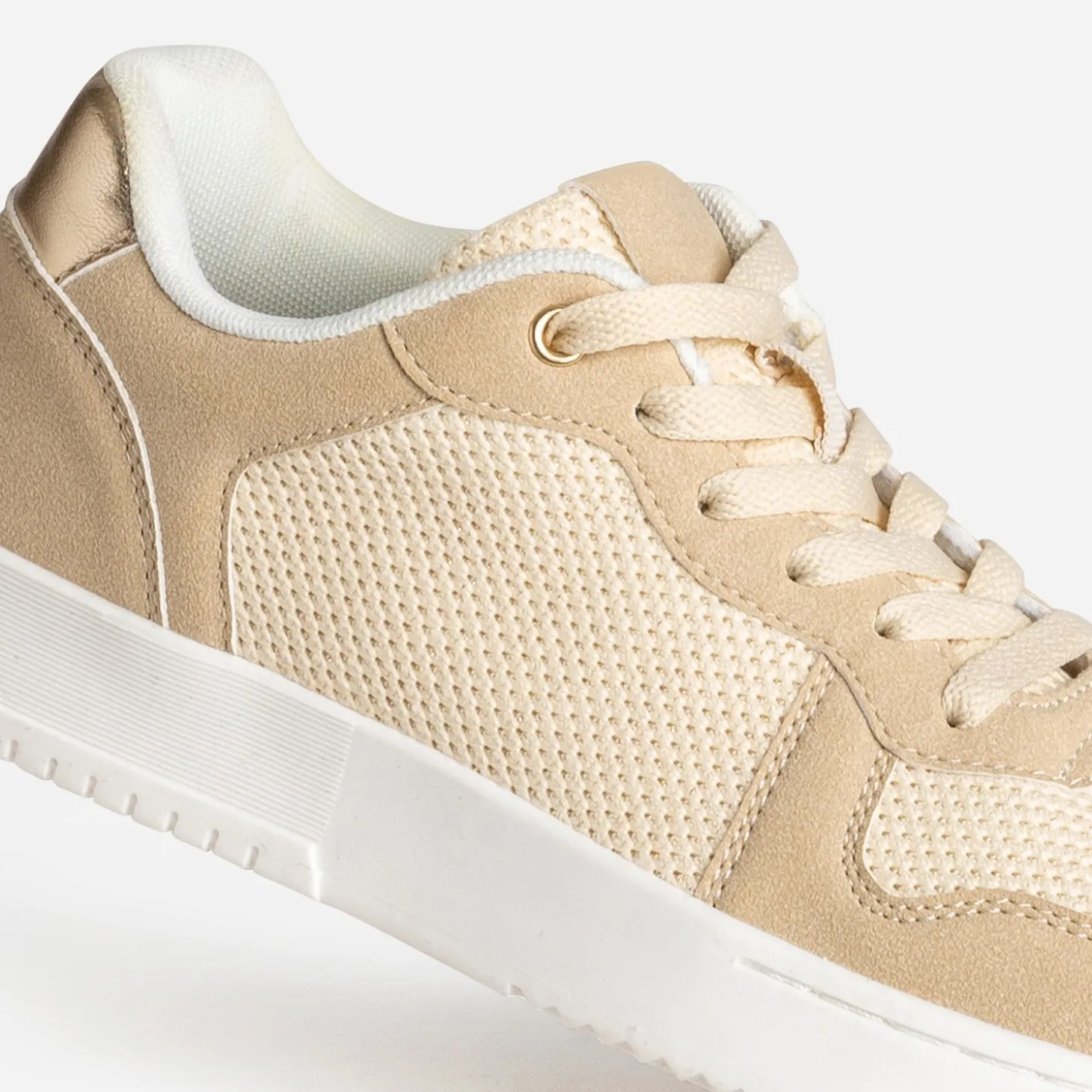 Tennis TEXTO beige et doré irisé